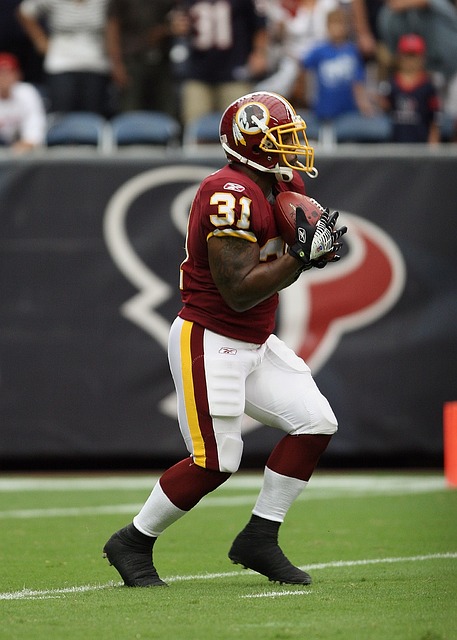 科尔：我们还没找到稳定的轮换体系，显然我们得先等库里回来